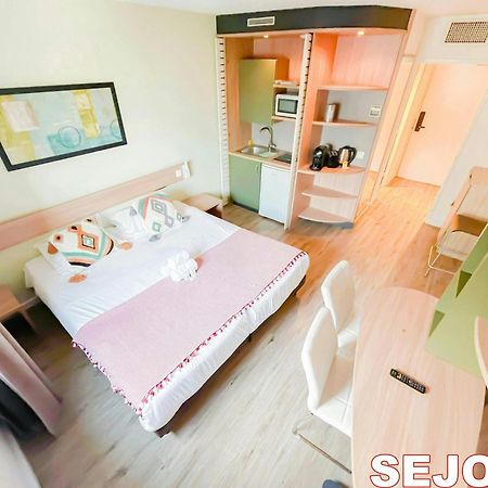 5 Minutes Du Zenith - Studio Chic Пантен Екстер'єр фото